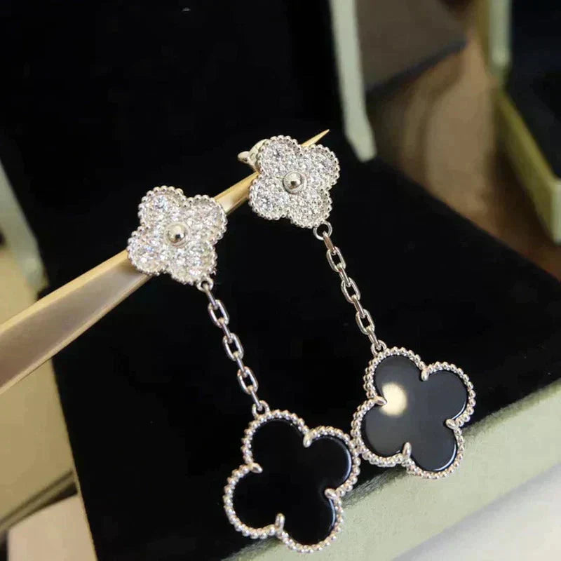 ¡®Moco¡¯CLOVER 2 MOTIFS DIAMOND ONYX EARRINGS SILVER