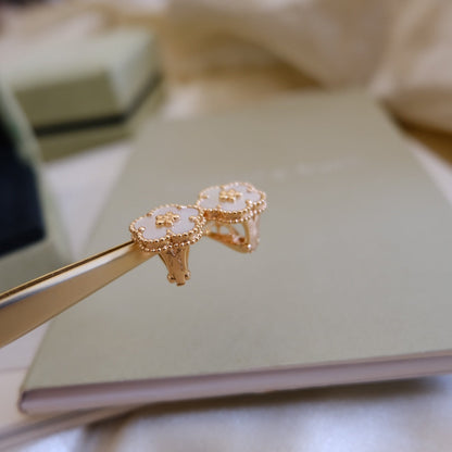 ¡®Moco¡¯LUCKY PINK GOLD WHITE MOP EARRINGS