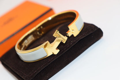 ¡®Moco¡¯H LIGHT BLUE BRACELET