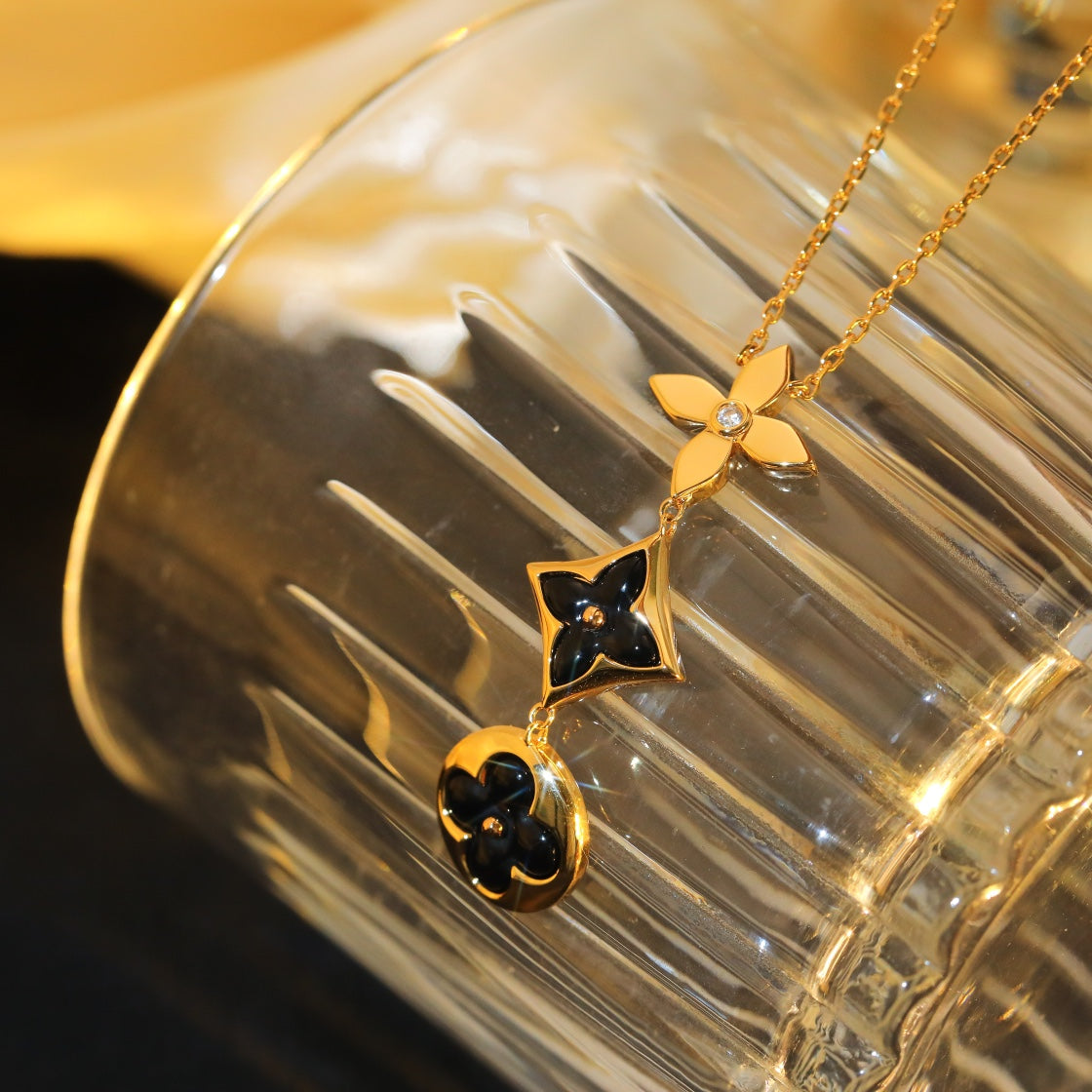 ¡®Moco¡¯STAR AND SUN ONYX PINK GOLD NECKLACE