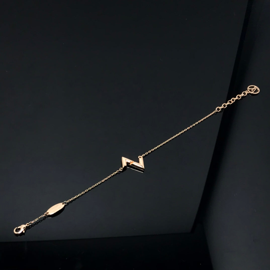 ¡®Moco¡¯VOLT LV LOGO BRACELET