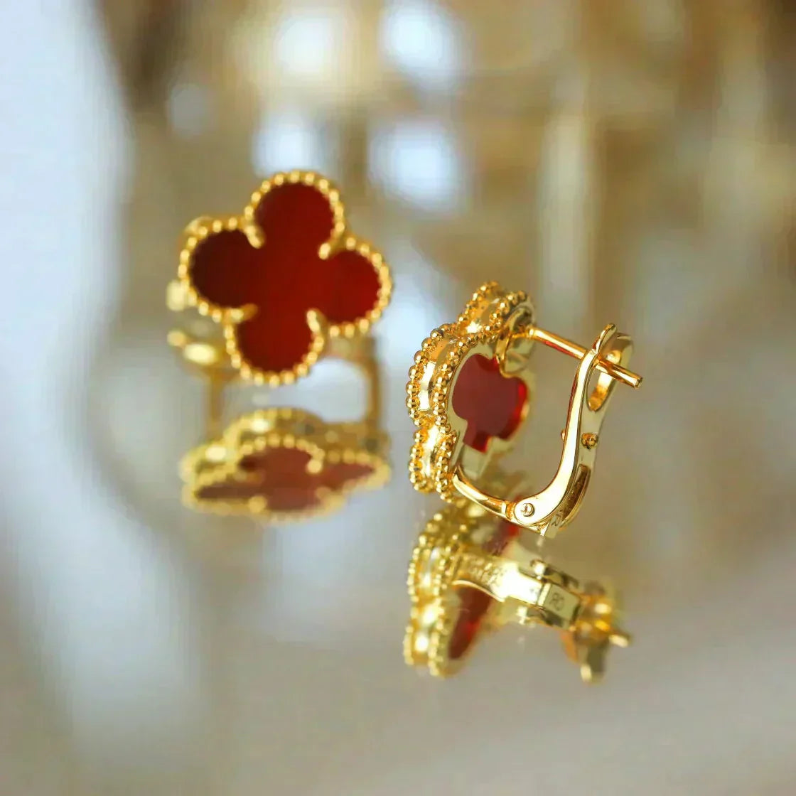 ¡®Moco¡¯CLOVER MEDIUM 1 MOTIFS CARNELIAN  EARRINGS