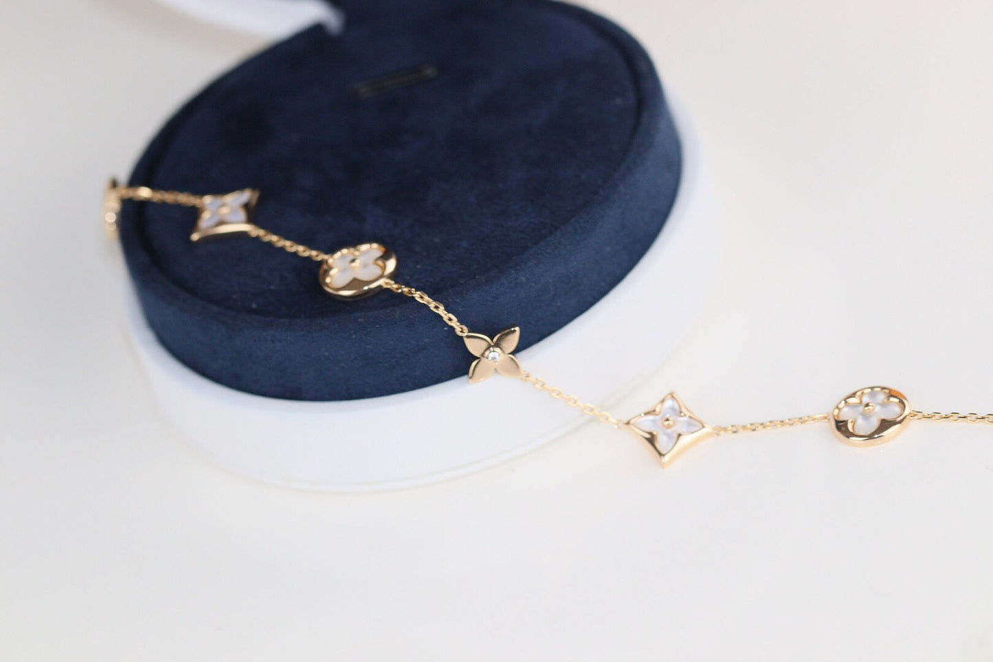 ¡®Moco¡¯LEAF CLOVER BRACELET