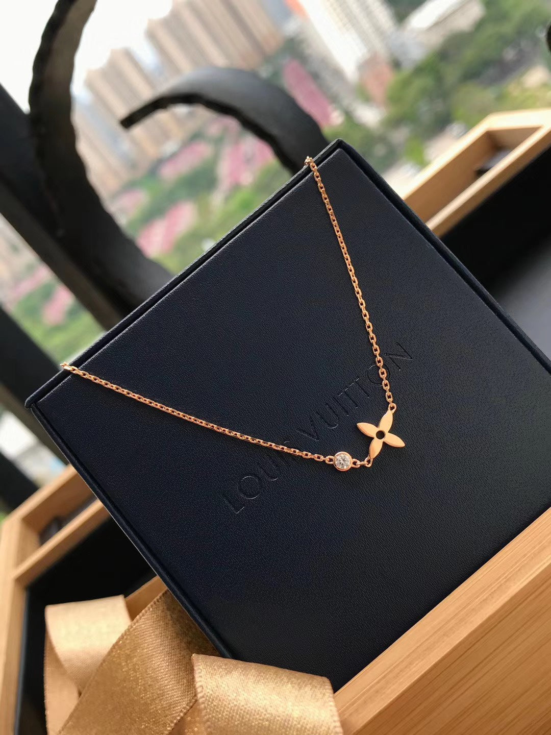 ¡®Moco¡¯BLOSSOM PENDANT PINK GOLD AND DIAMOND