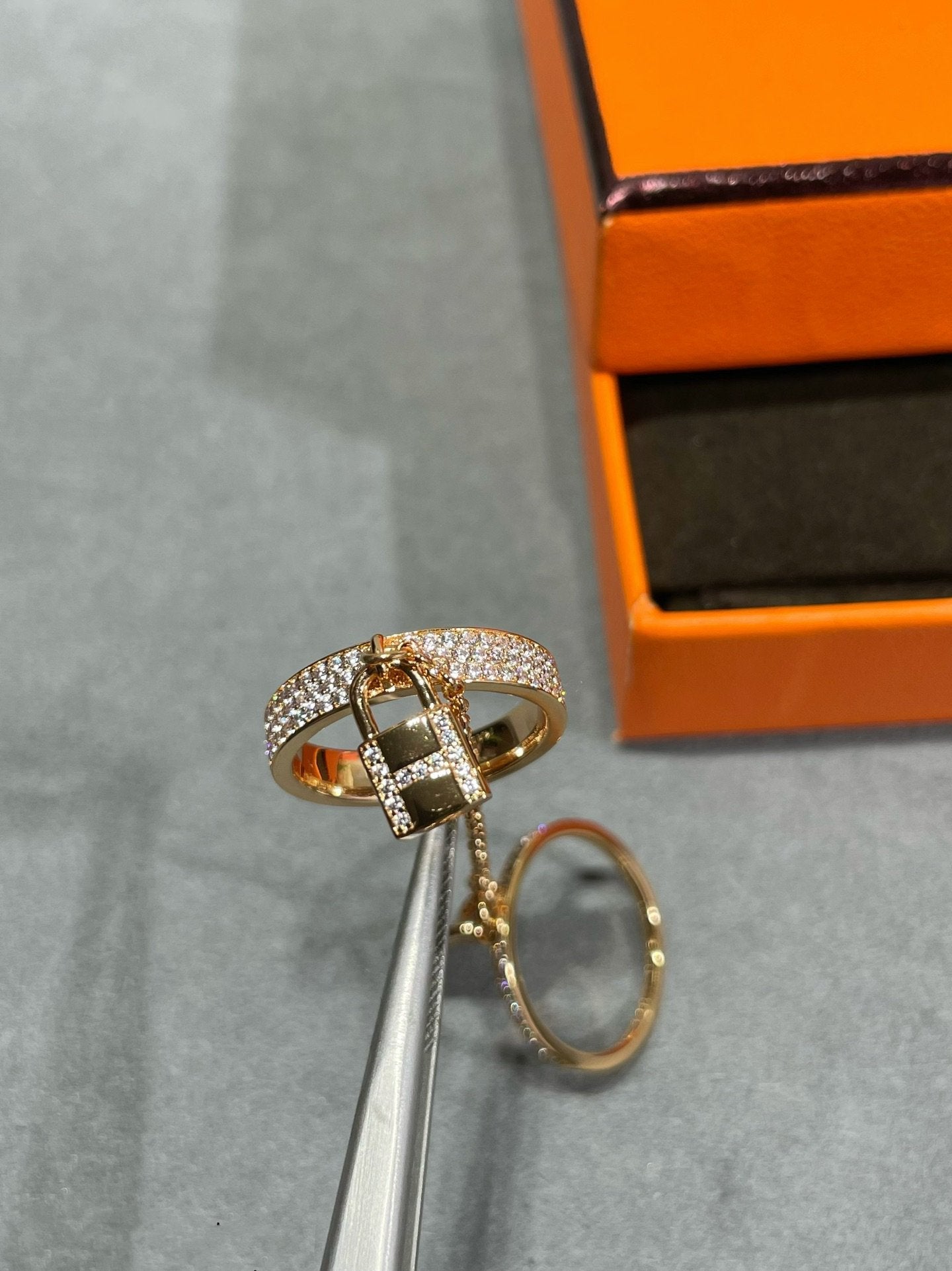 ¡®Moco¡¯HM KELLY CLOCHETTE DOUBLE RING IN  WITH DIAMONDS