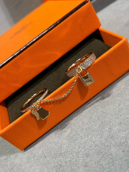 ¡®Moco¡¯HM KELLY CLOCHETTE DOUBLE RING IN  WITH DIAMONDS