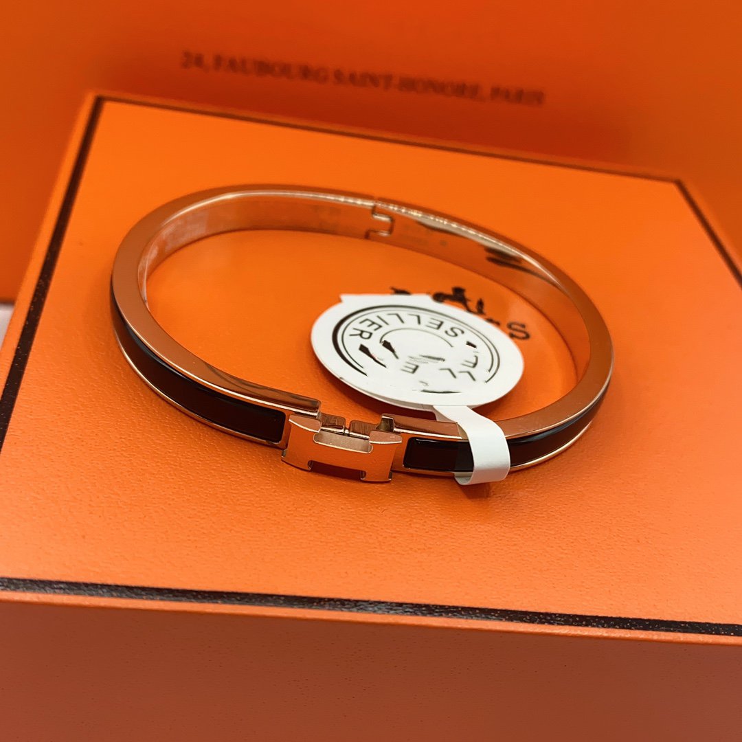 ¡®Moco¡¯CLASSIC HM CLIC BLACK 8MM ENAMEL BRACELET