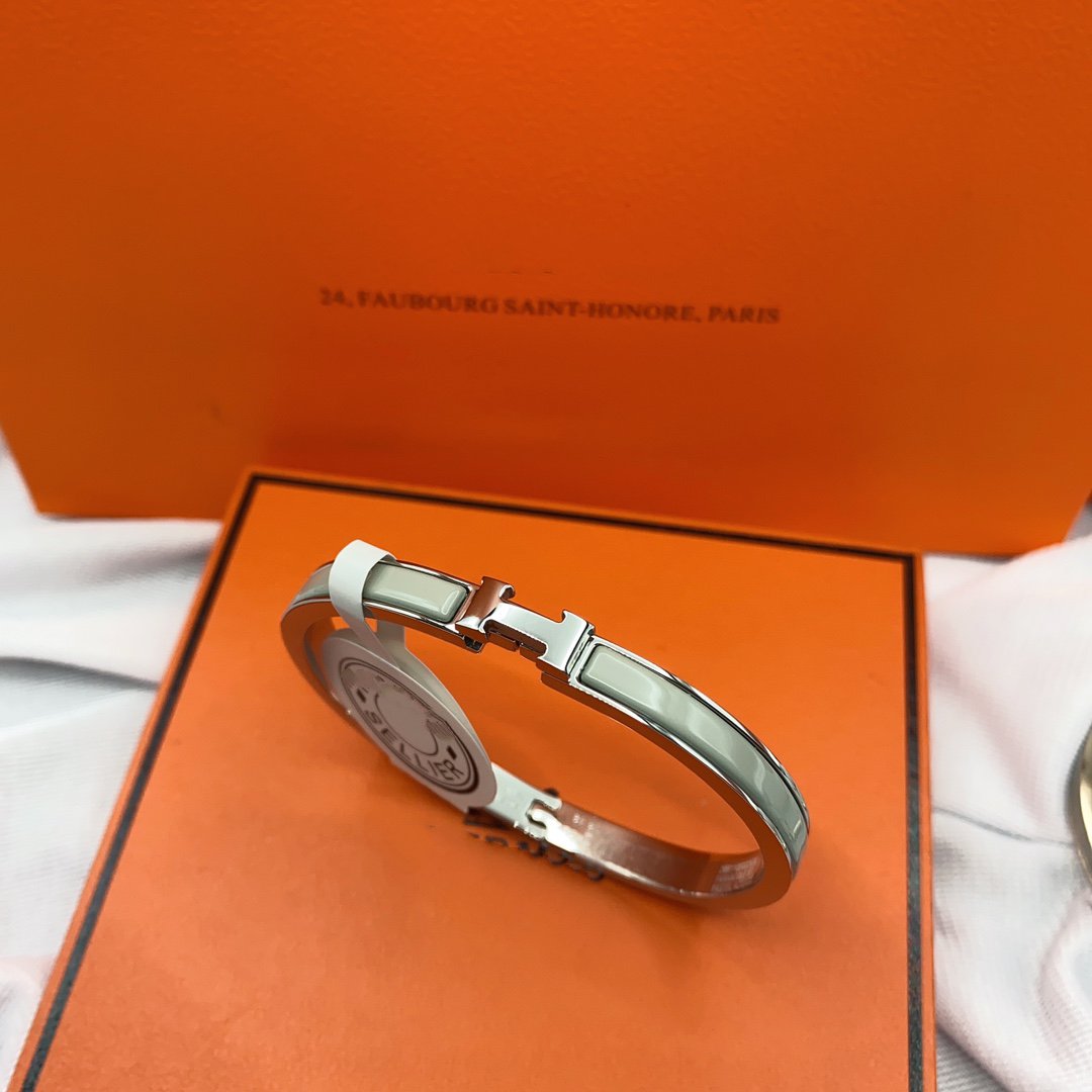 ¡®Moco¡¯CLASSIC HM CLIC GREEN 8MM ENAMEL BRACELET