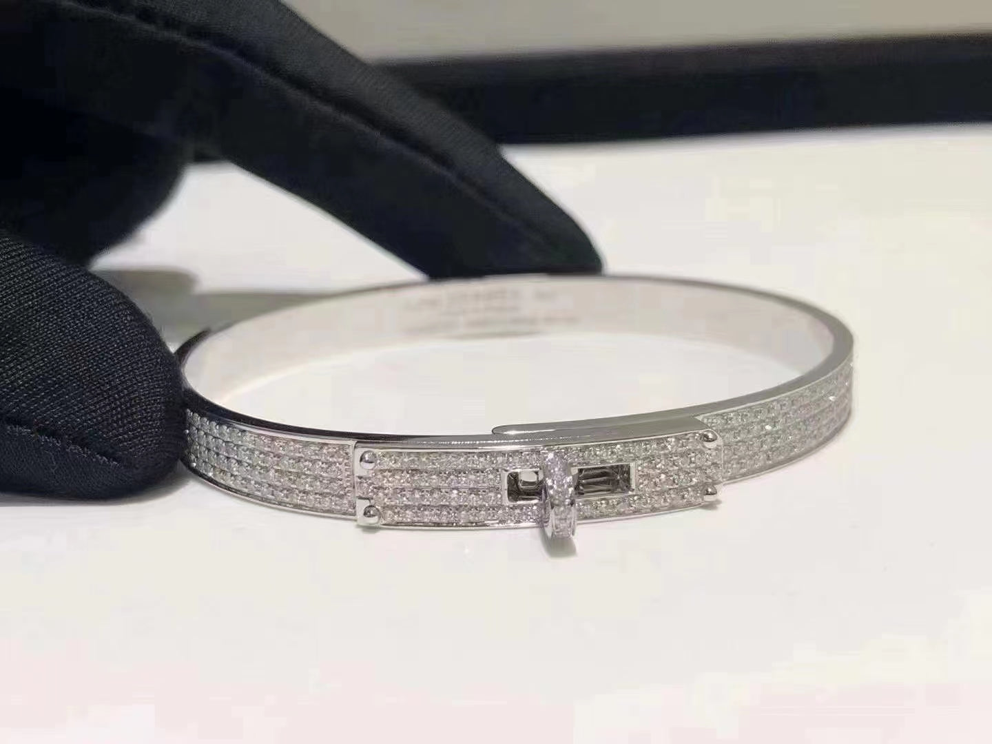 ¡®Moco¡¯HM KELLY BRACELET IN SILVER AND FULL PAVE DIAMOND