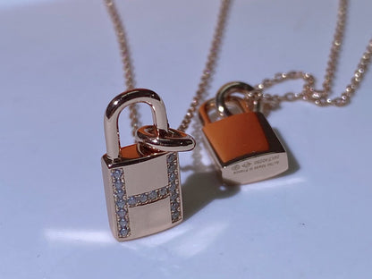 ¡®Moco¡¯HM ADVANCED NICHE LOCK HEAD NECKLACE DIAMONDS